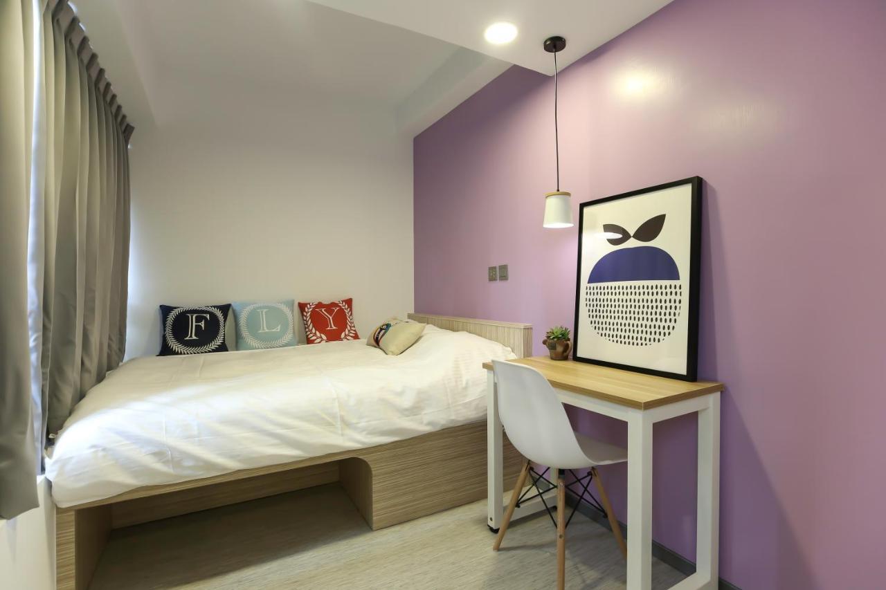 Flyinn Hostel Kaohsiung Esterno foto